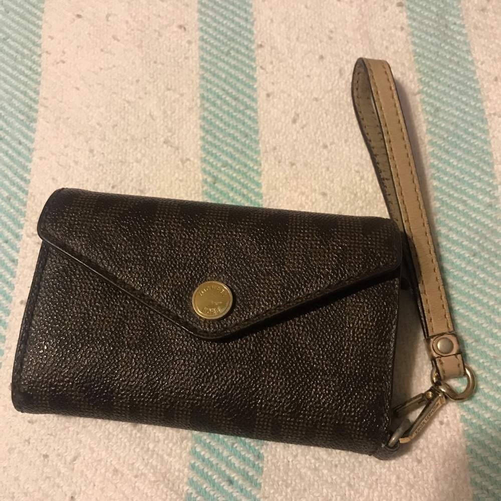 Michael Kors wristlet for iPhone 5/5S